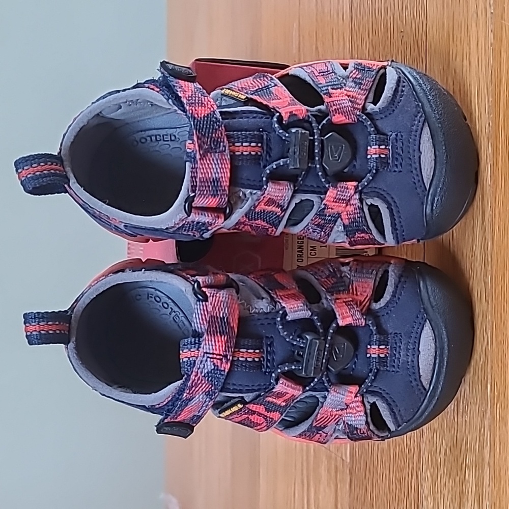 Used Keen Kids' Seacamp II CNX Size 8; Blue/Orange